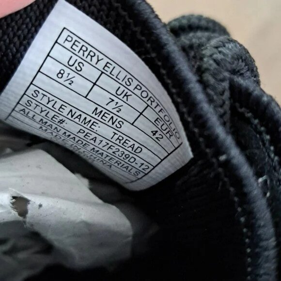 Perry Ellis Tread Sneaker - Color: Black - Size: 8.5 - Picture 9 of 9